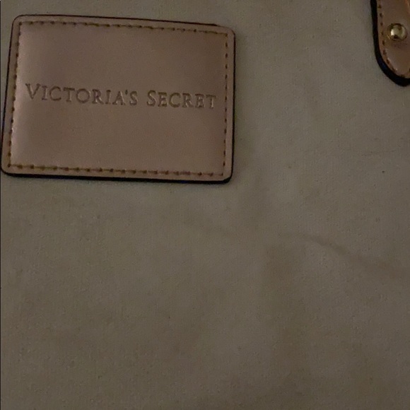 Two Victoria secrets tote bags - Picture 8 of 8